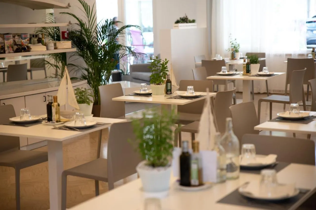 Hotel San Gottardo Riccione Italia